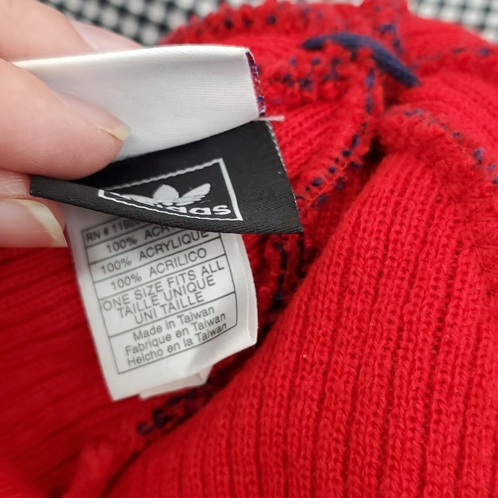 NBA BASKETBALL | Sixers Philadelphia 76 RED BEANIE SNOW HAT | ADIDAS - Picture 4 of 4